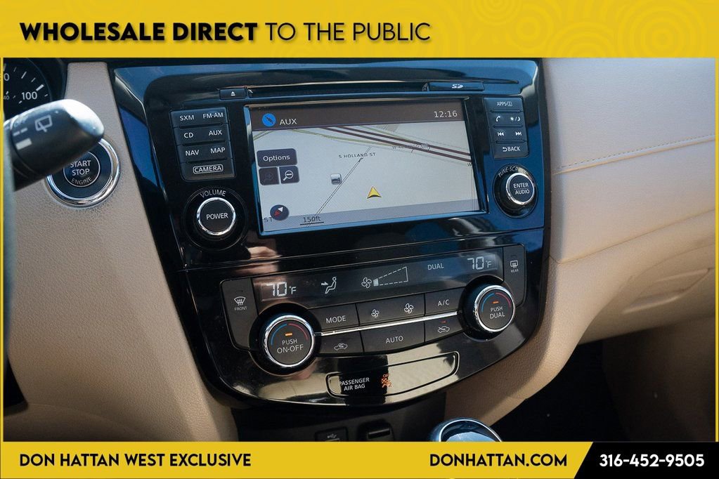 Used 2017 Nissan Rogue SV w/ SV Premium Package image 7