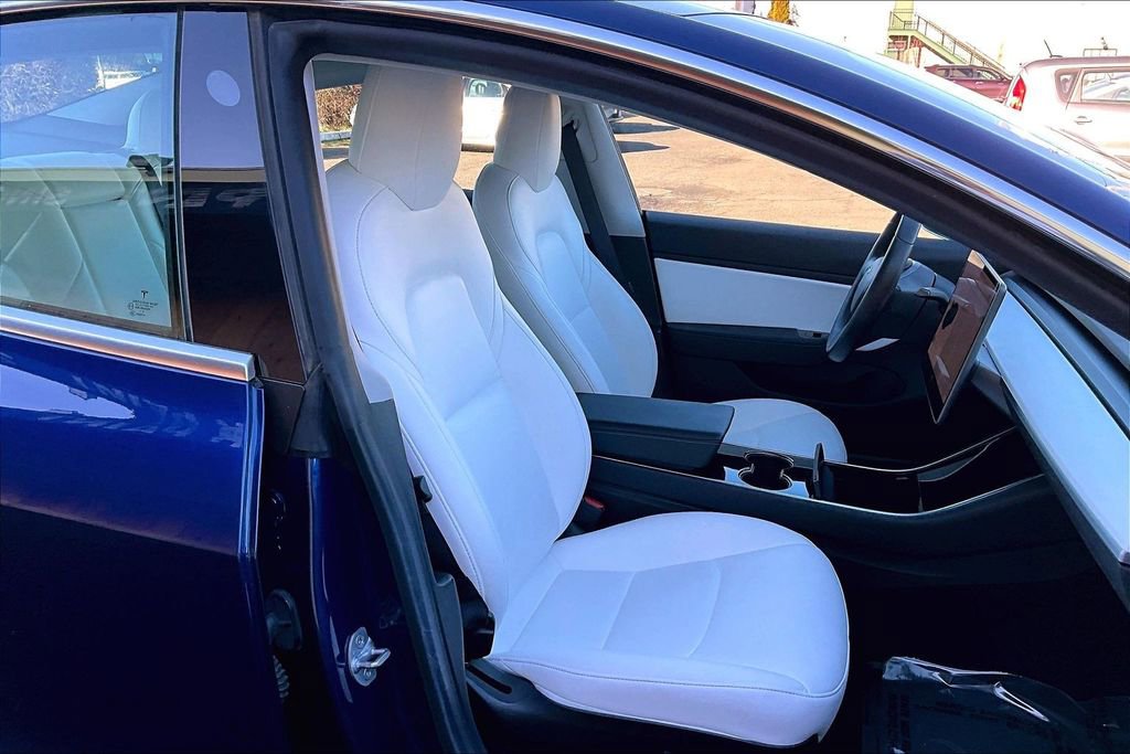 Used 2019 Tesla Model 3 Long Range image 10