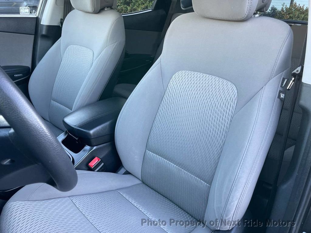 Used 2018 Hyundai Santa Fe Sport image 16