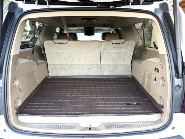 Used 2016 Chevrolet Suburban LTZ RWD image 28