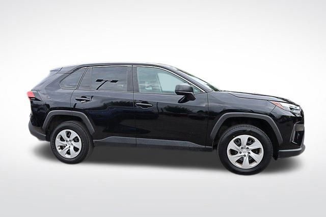 Used 2024 Toyota RAV4 LE image 11