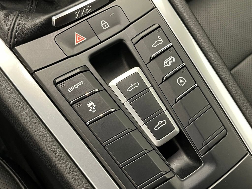 Certified 2024 Porsche 718 Boxster image 15