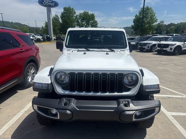 Used 2025 Jeep Gladiator Sport AWD/4WD video 2