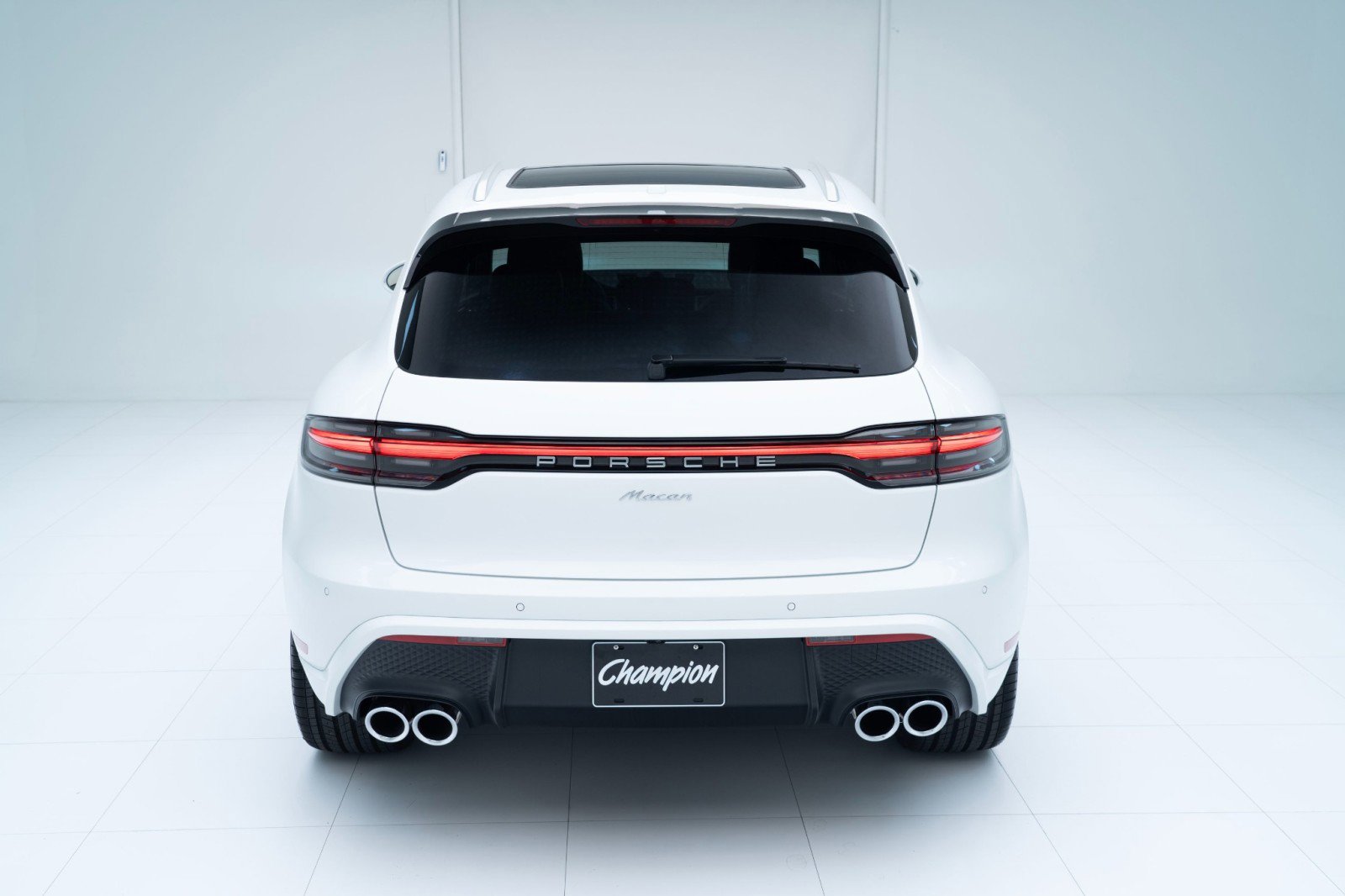 New 2026 Porsche Macan image 10