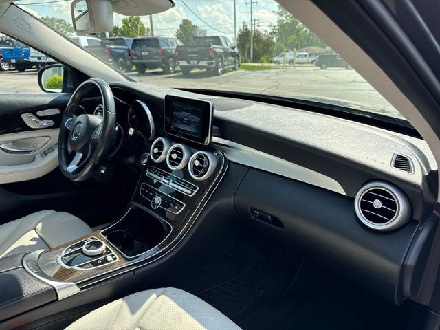 Used 2017 Mercedes-Benz C 300 4MATIC Sedan image 28