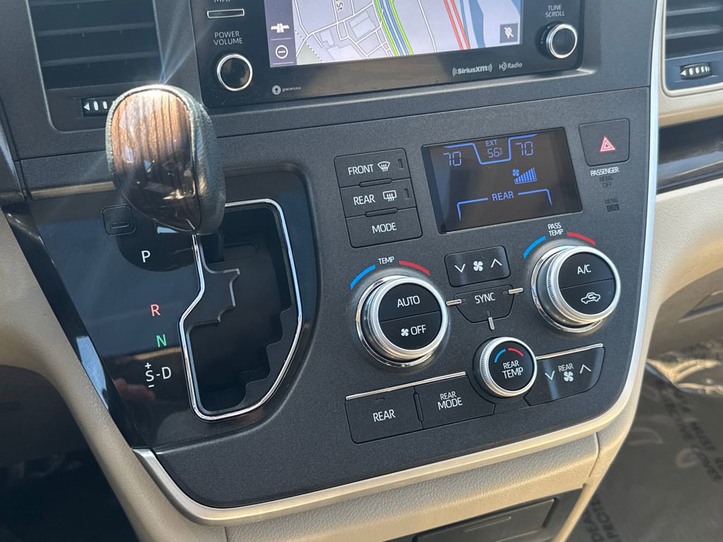 Used 2020 Toyota Sienna XLE w/ XLE Navigation Package AWD/4WD image 29