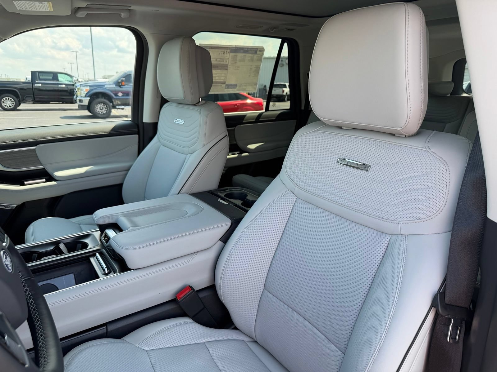 New 2027 Ford Expedition Max Platinum w/ Platinum Ultimate Package AWD/4WD image 12