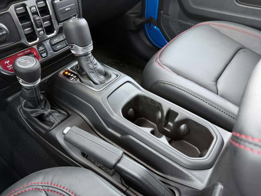 New 2025 Jeep Wrangler Unlimited Rubicon image 24