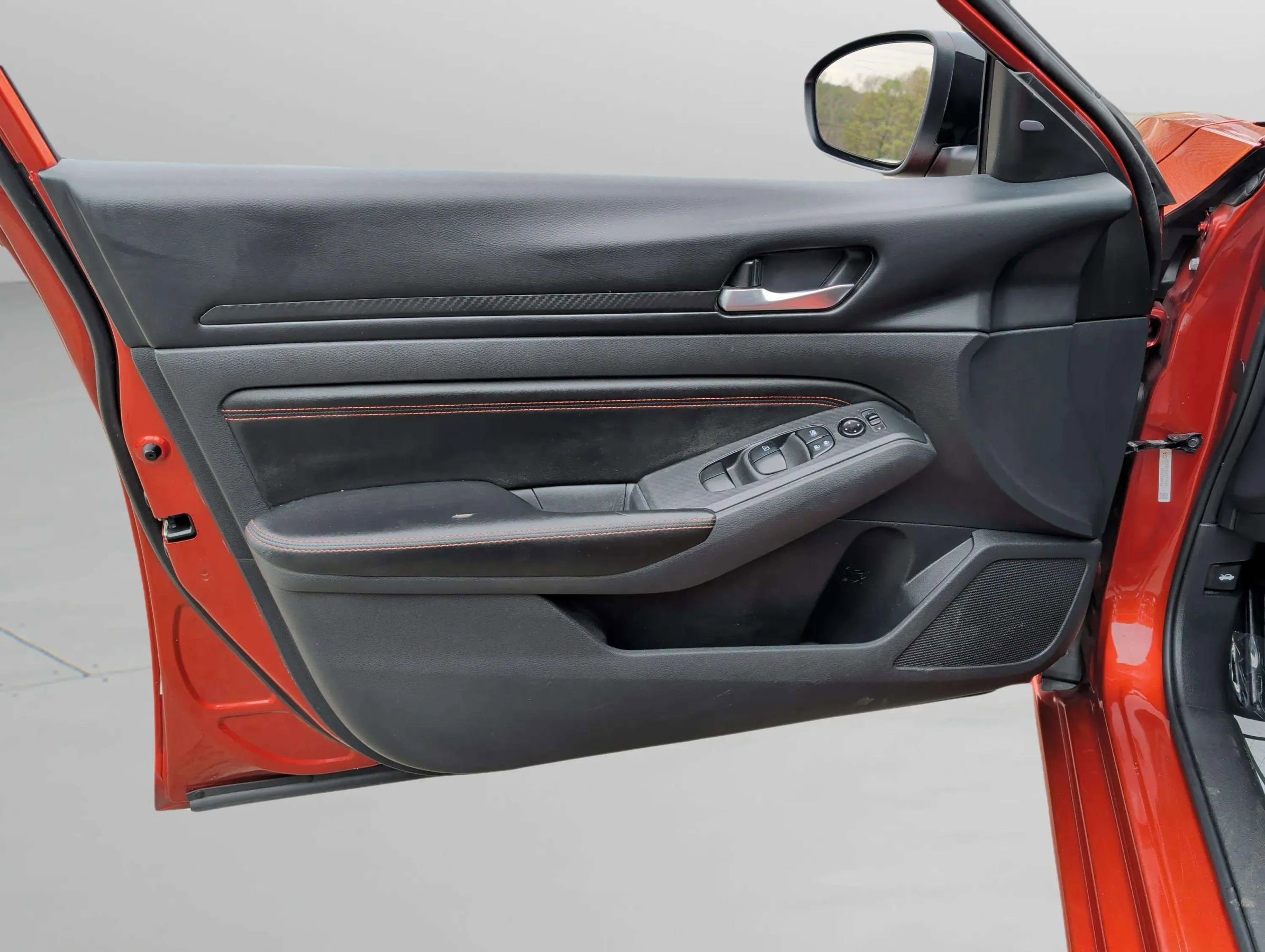 Used 2022 Nissan Altima 2.0 SR image 29