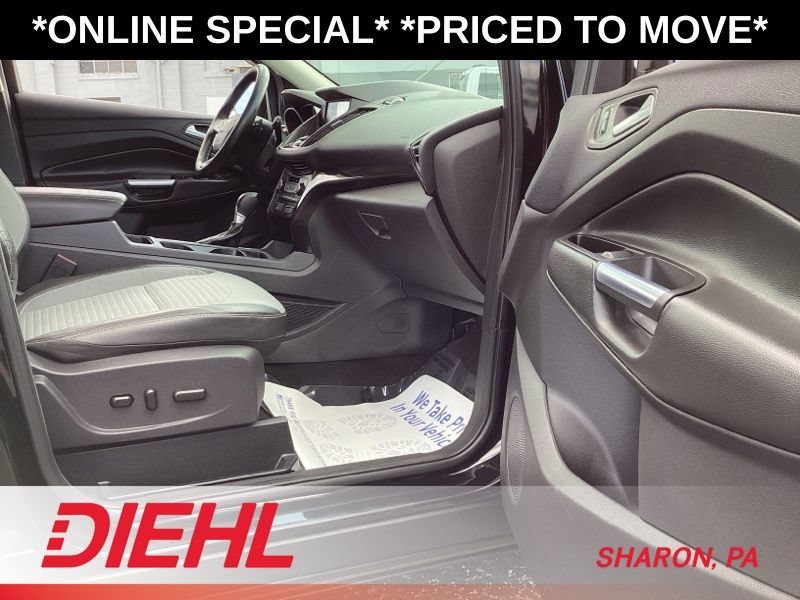 Used 2017 Ford Escape Titanium AWD/4WD image 12
