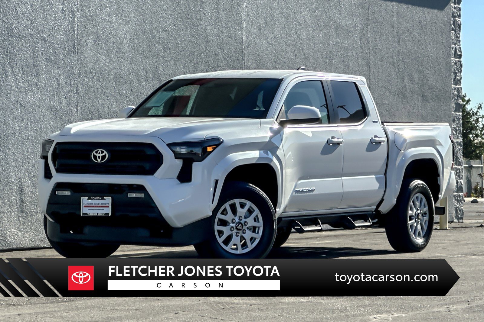 Certified 2025 Toyota Tacoma SR5 image 1