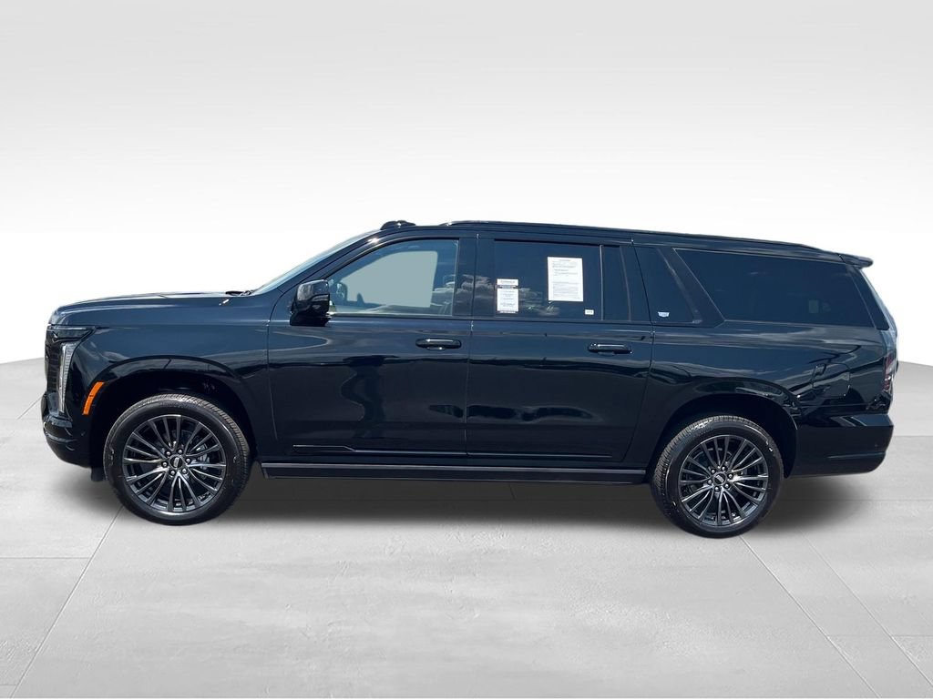 Used 2026 Cadillac Escalade ESV Platinum Sport AWD/4WD image 2