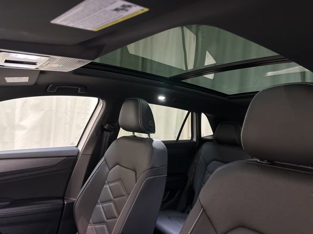 New 2026 Volkswagen Atlas Cross Sport SE image 25