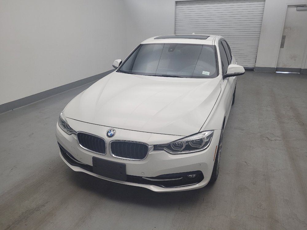 Used 2017 BMW 330i Sedan w/ Premium Package RWD image 15
