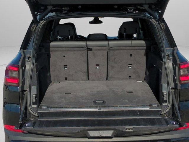 Used 2023 BMW X5 xDrive45e image 14