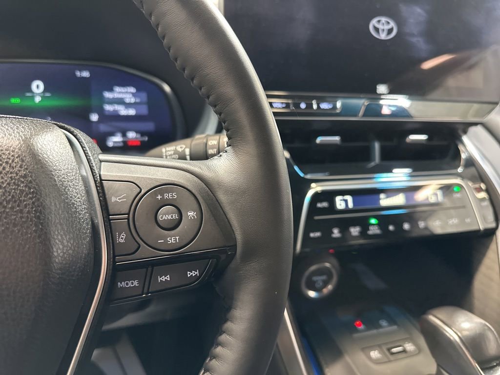 Used 2024 Toyota Venza Limited image 30