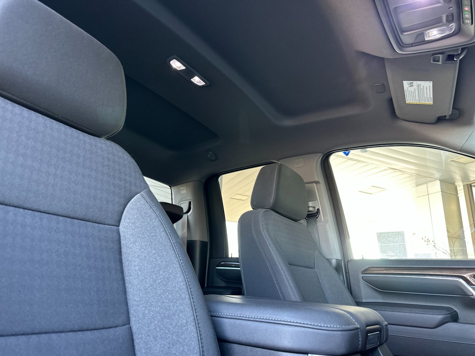 Used 2024 Chevrolet Silverado 2500 LT w/ Convenience Package image 16