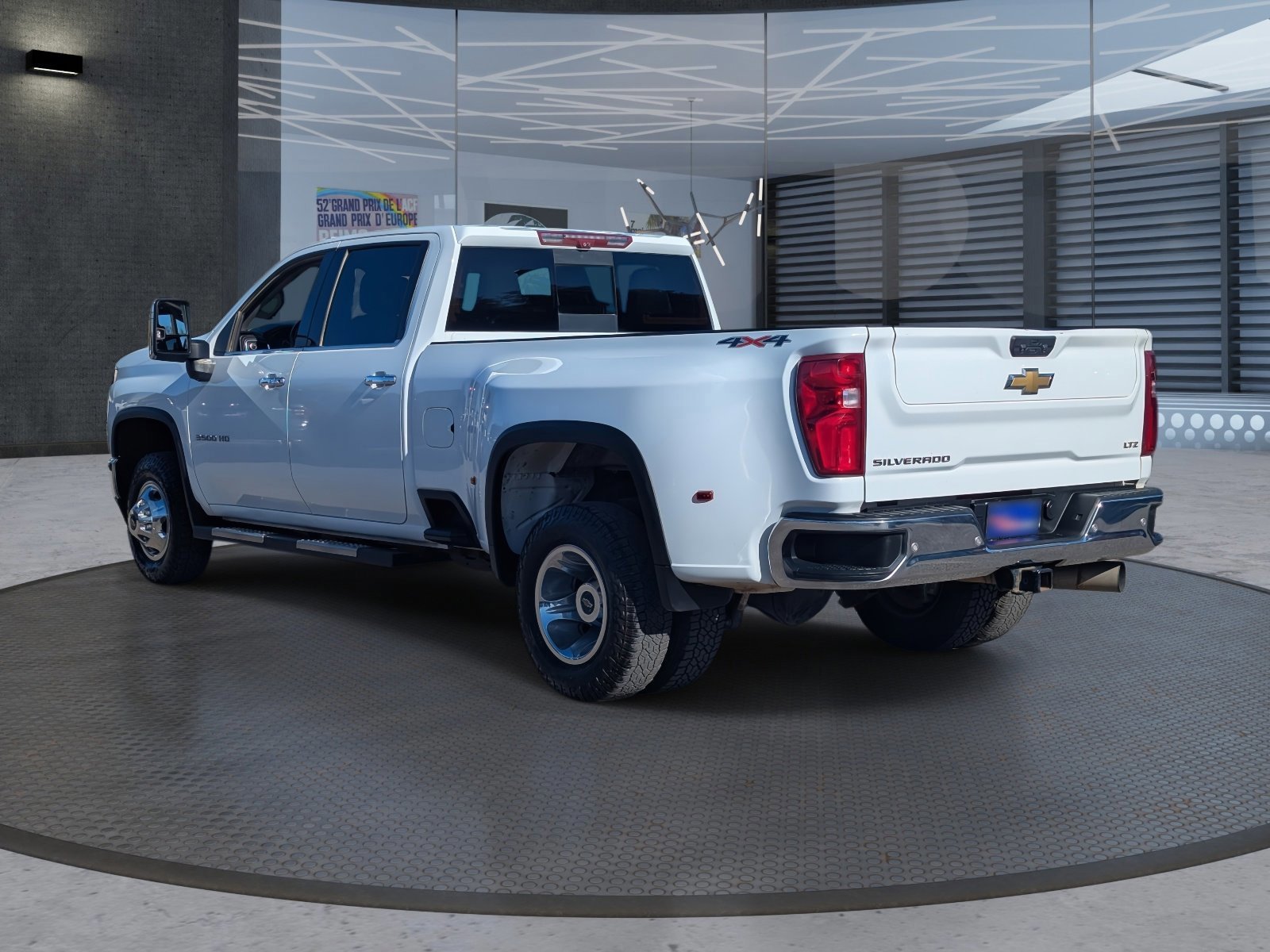 Used 2022 Chevrolet Silverado 3500 LTZ w/ LTZ Plus Package image 4