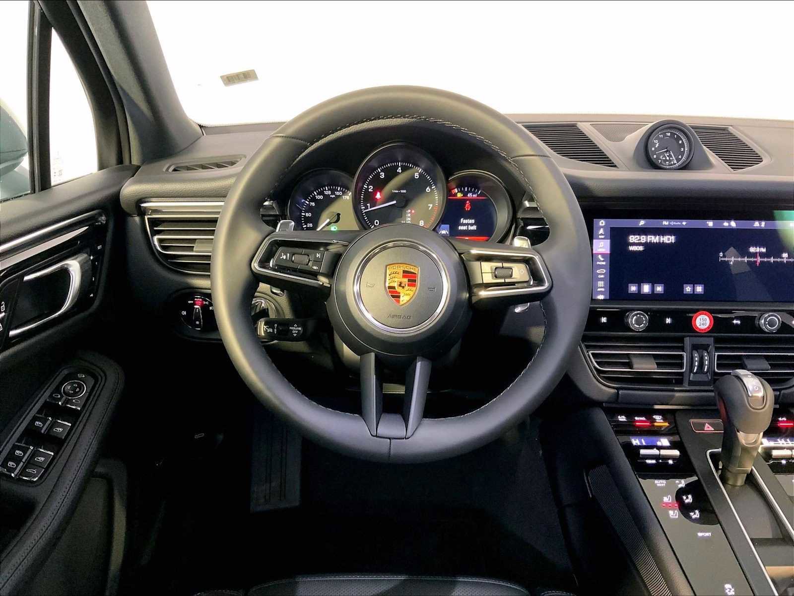 New 2026 Porsche Macan AWD/4WD image 15