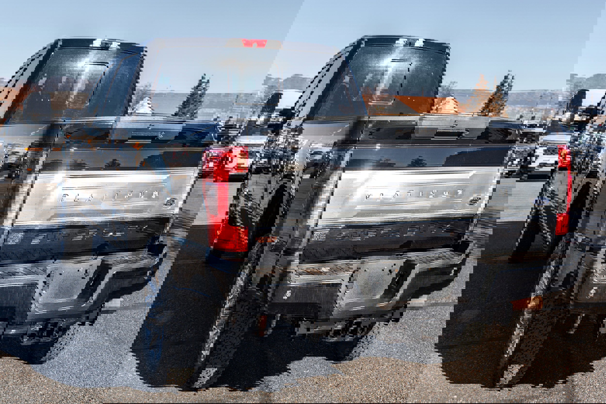 Certified 2017 Ford F350 Platinum w/ Platinum Ultimate Package image 6