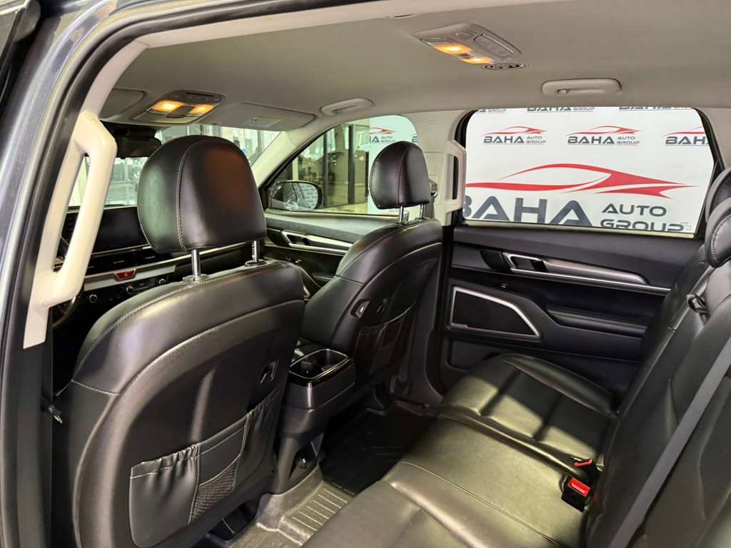 Used 2020 Kia Telluride LX AWD/4WD image 39