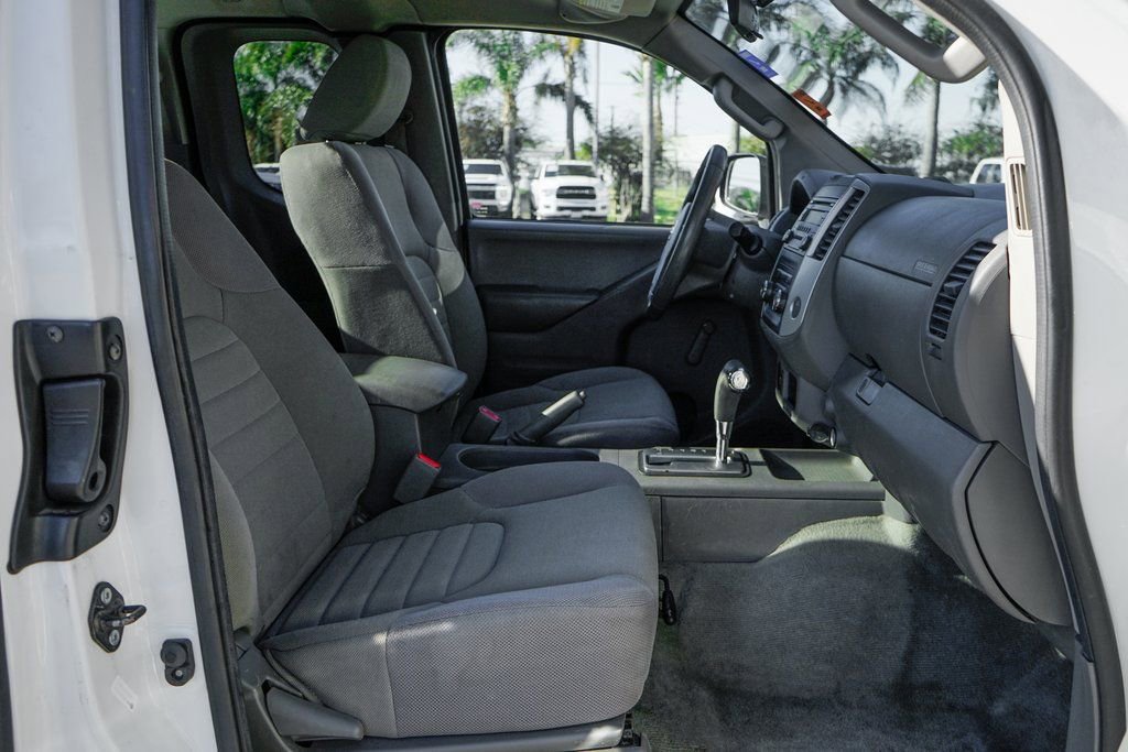 Used 2016 Nissan Frontier S image 31