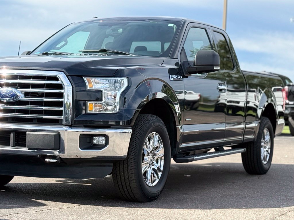 Used 2015 Ford F150 XLT w/ Equipment Group 302A Luxury AWD/4WD image 42