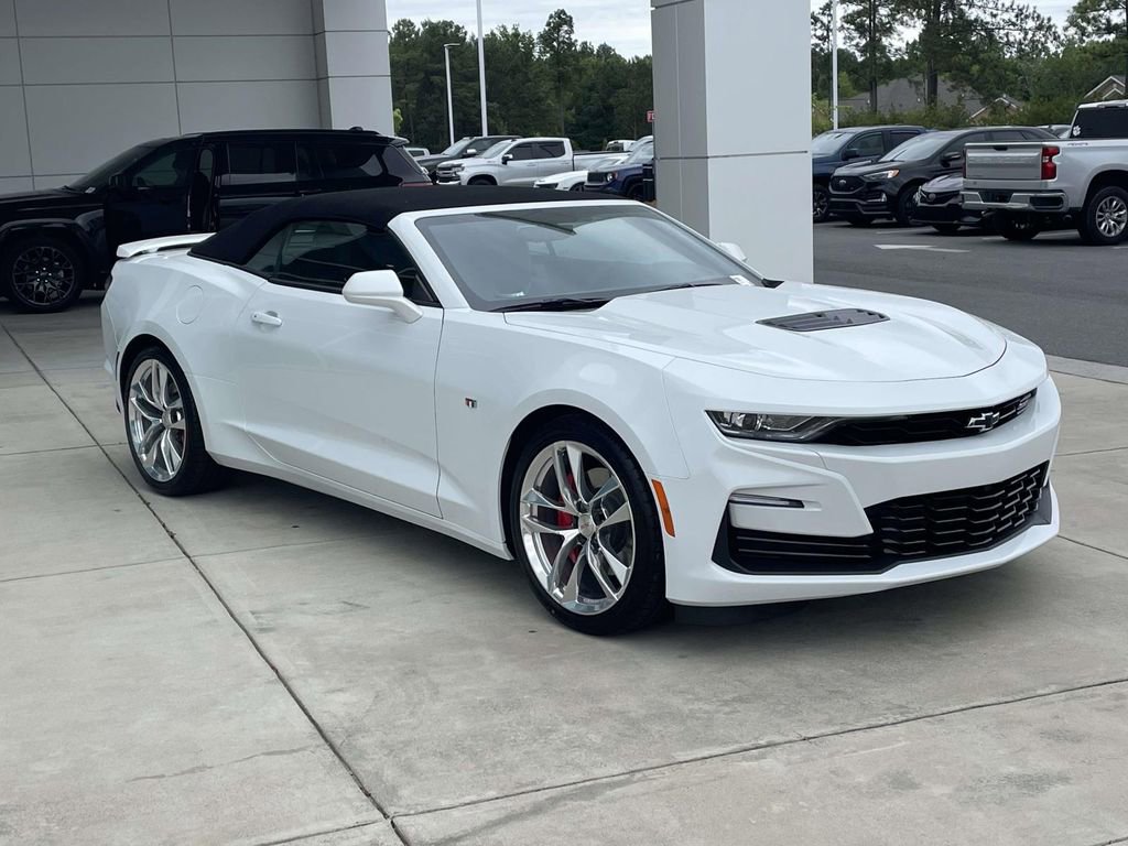 Used 2024 Chevrolet Camaro SS RWD image 4