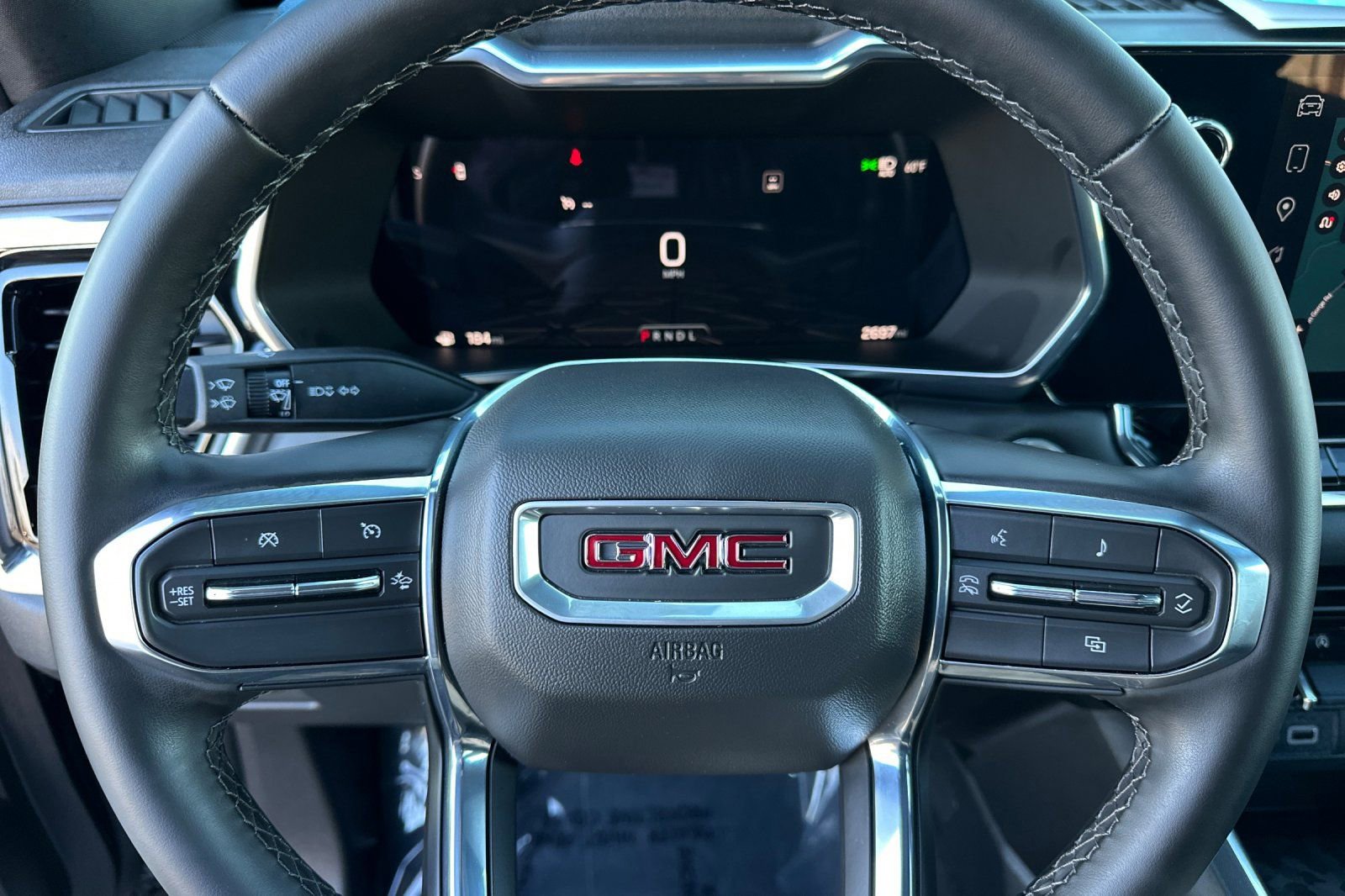 Used 2025 GMC Canyon Elevation w/ Convenience Package image 30