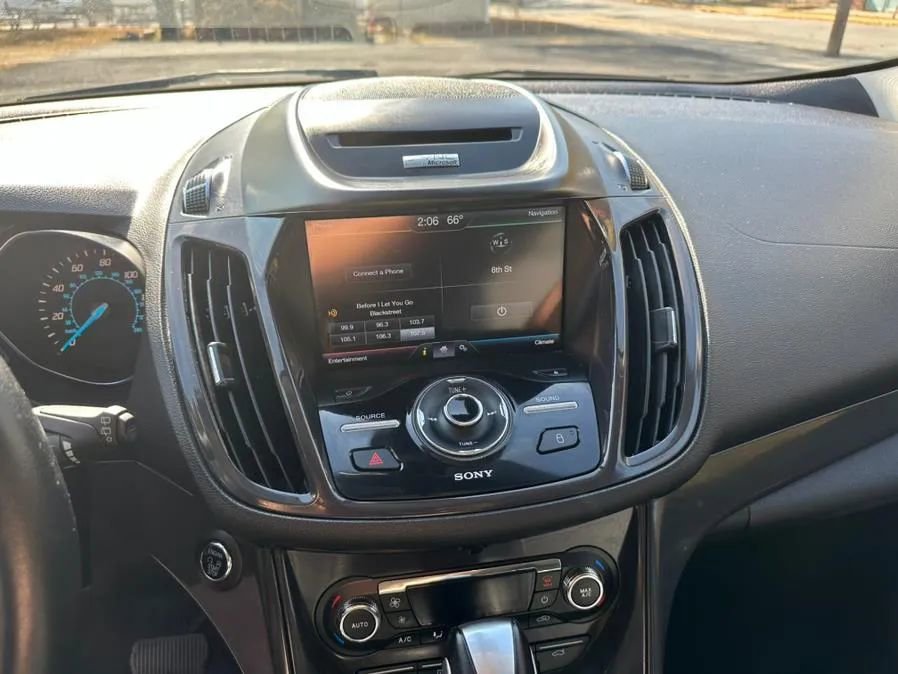 Used 2014 Ford Escape Titanium image 18