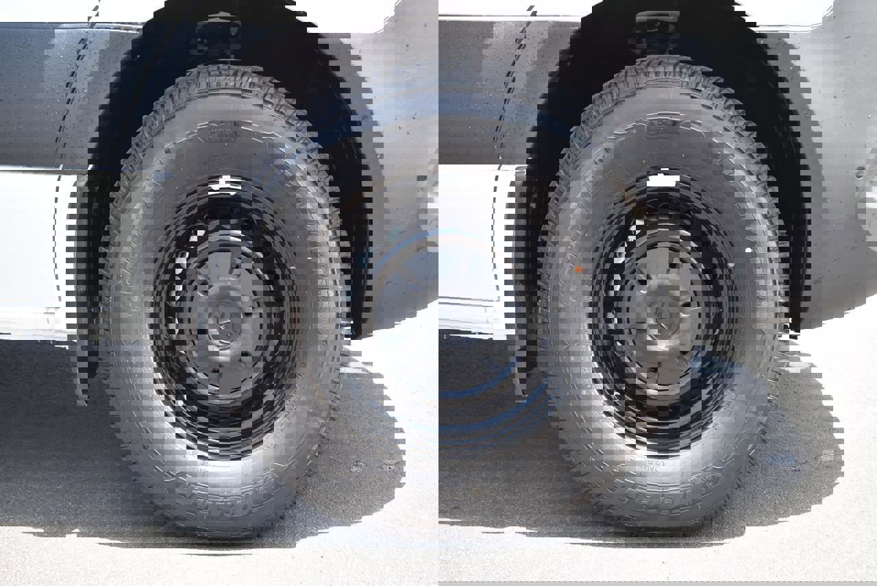 New 2025 Mercedes-Benz Sprinter 2500 image 12