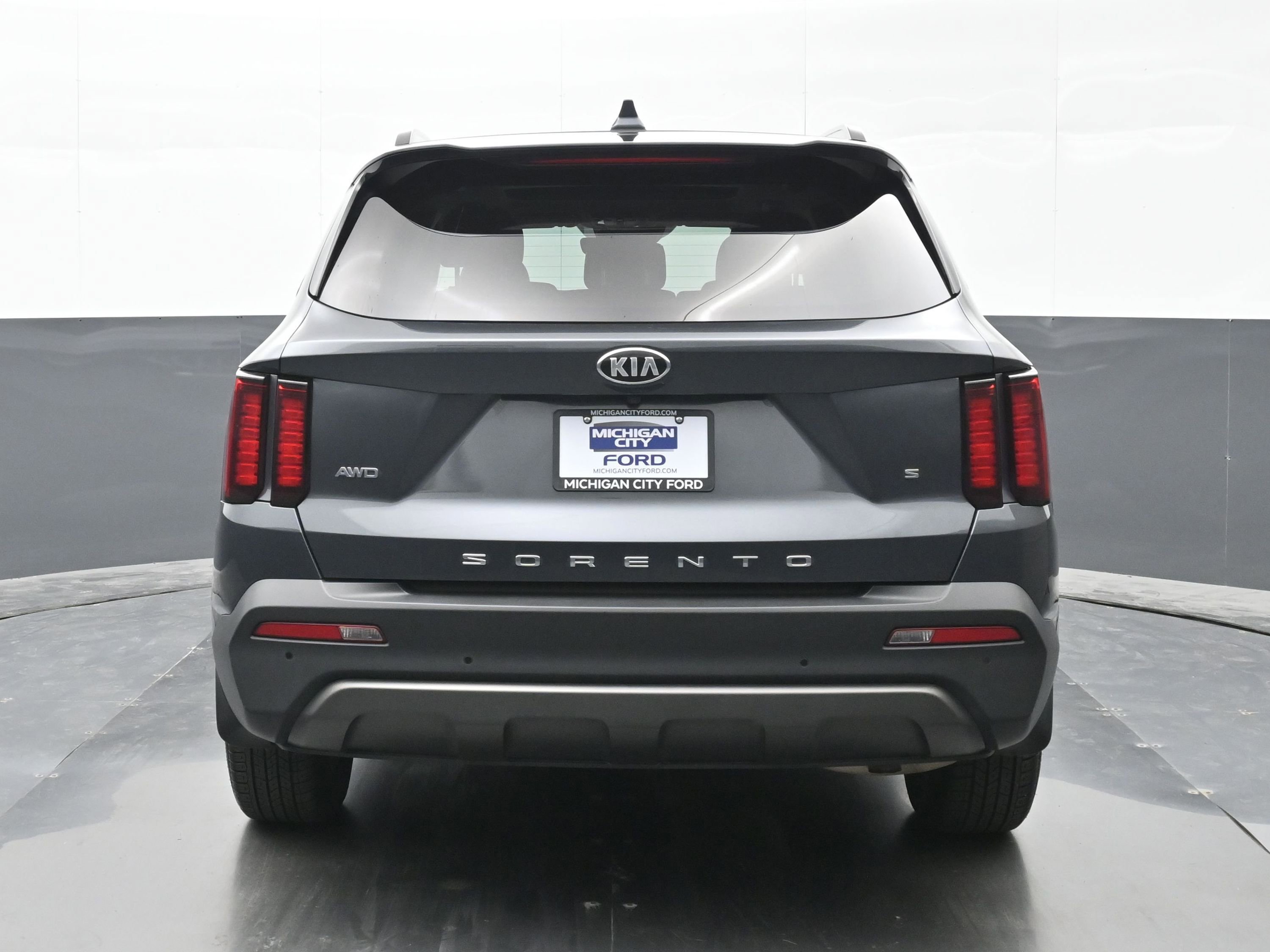 Used 2021 Kia Sorento S w/ Panoramic Sunroof Package AWD/4WD image 2