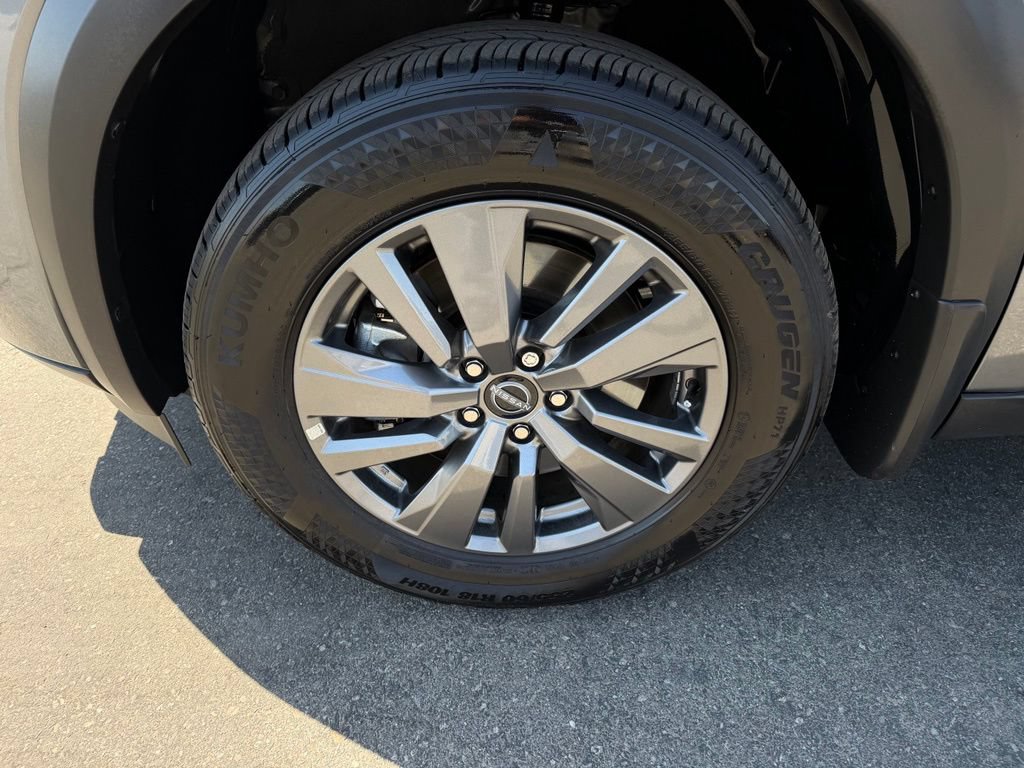 Certified 2025 Nissan Pathfinder SV w/ Cargo Package FWD image 8