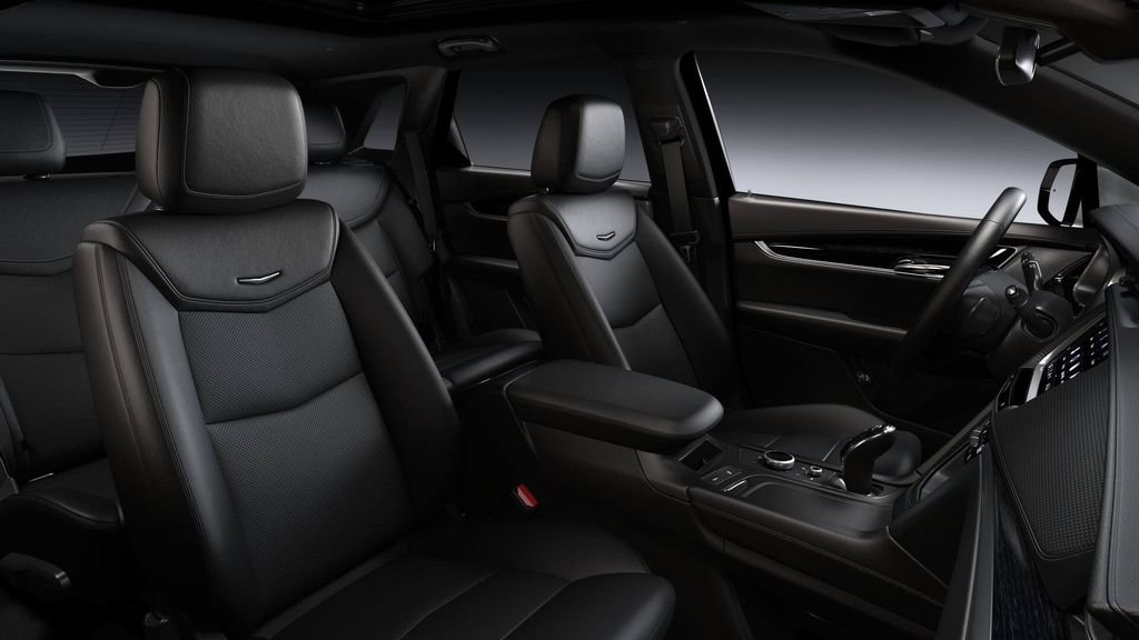 New 2025 Cadillac XT5 Premium Luxury w/ LPO, Floor Liner Package AWD/4WD image 54