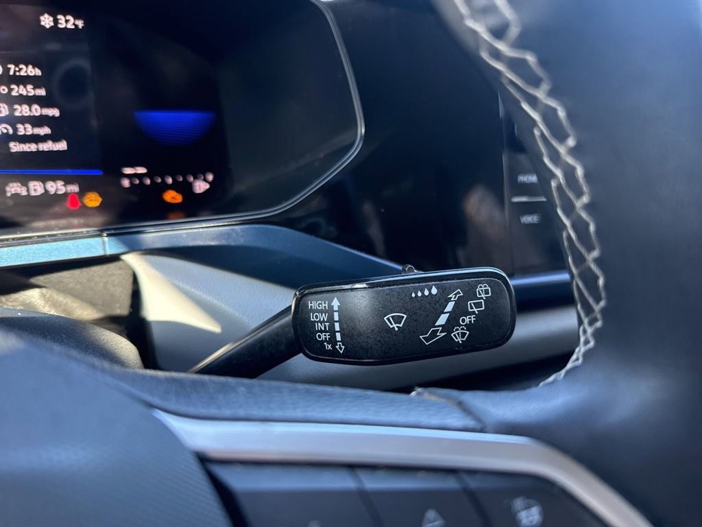 Used 2023 Volkswagen Taos SE image 20