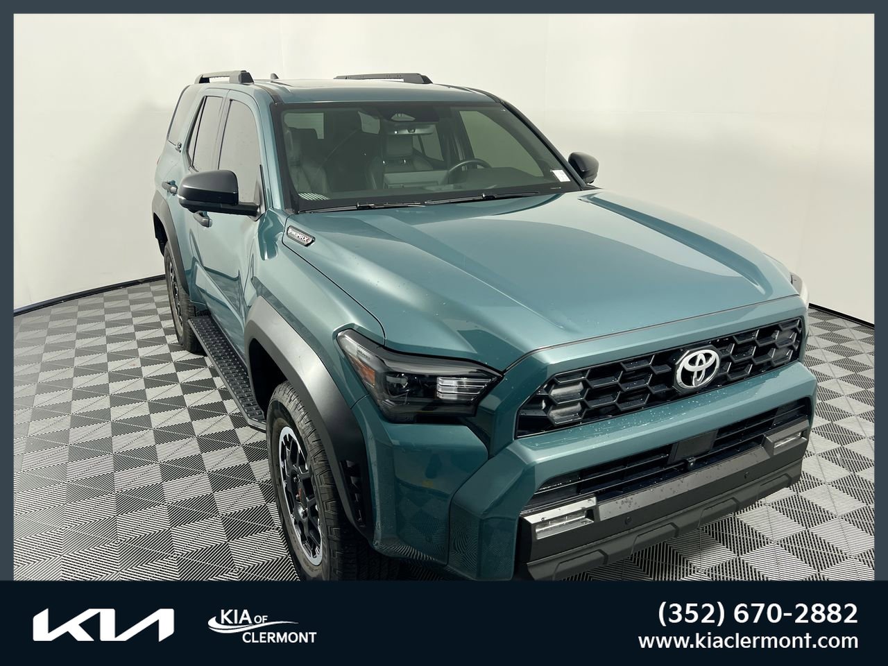 Used 2025 Toyota 4Runner TRD Off-Road Premium AWD/4WD image 1