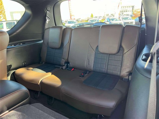 Used 2019 Nissan Armada Platinum w/ Captain's Chairs Package image 16