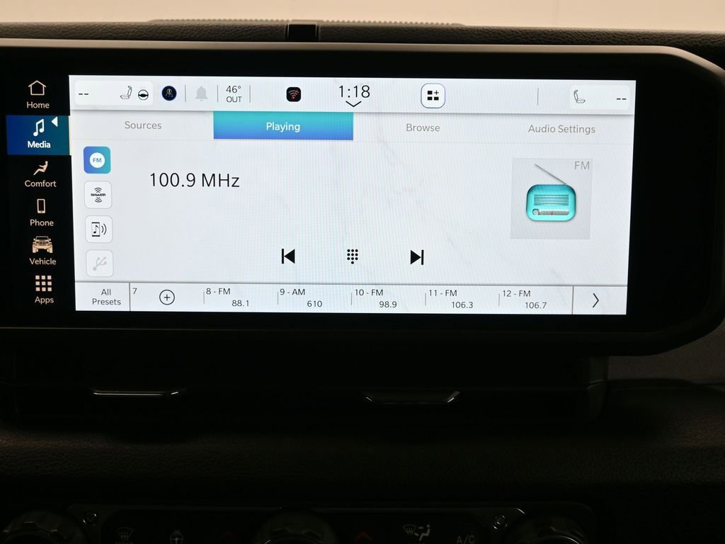 Certified 2024 Jeep Gladiator Sport image 25