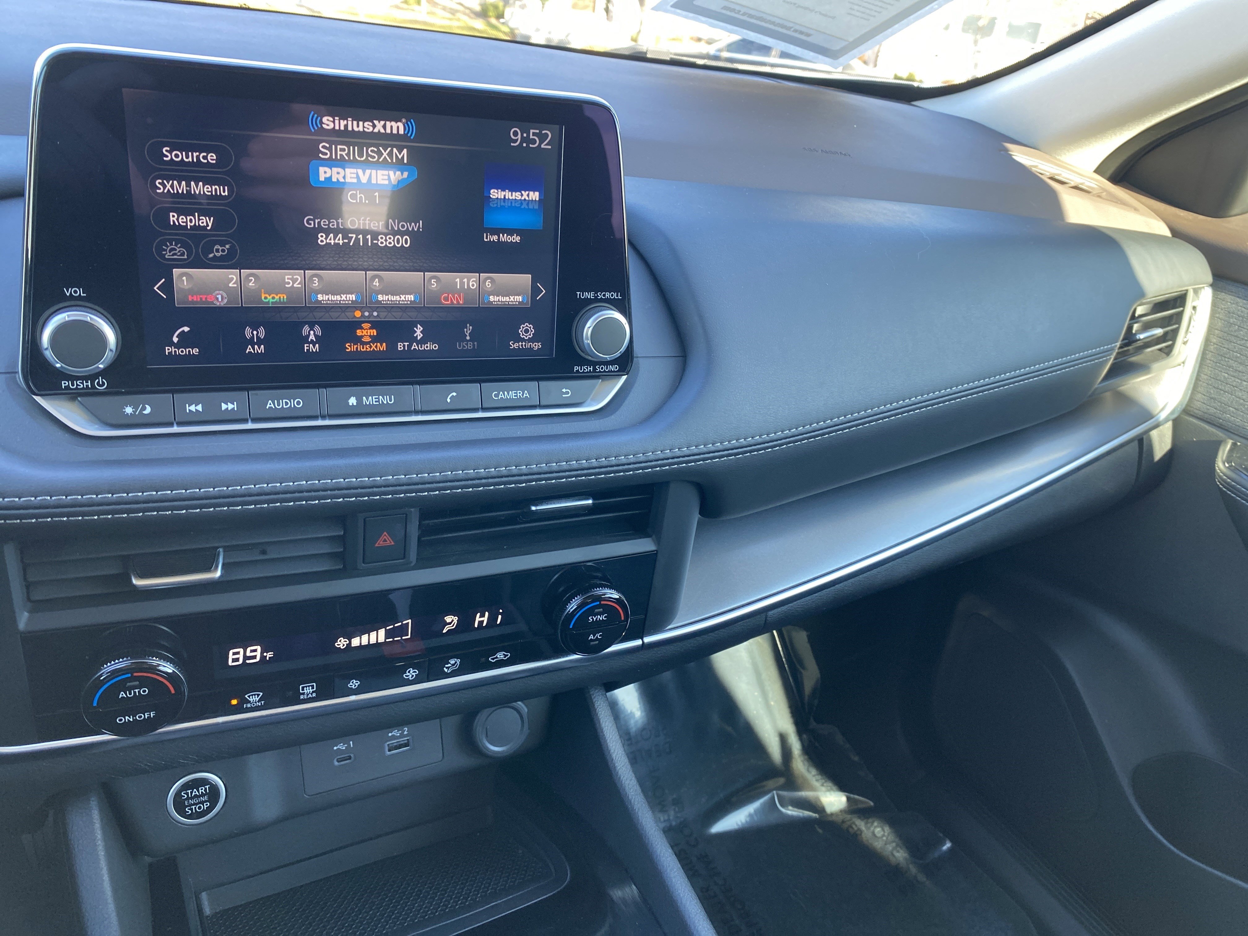 Used 2023 Nissan Rogue SV image 13