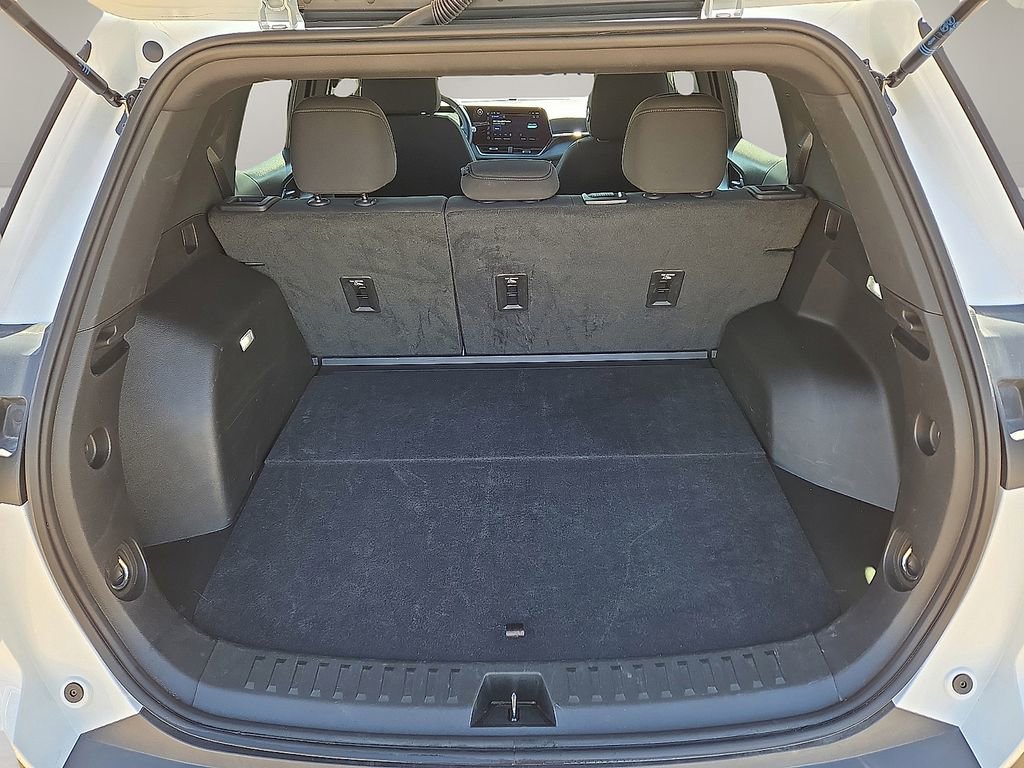 Used 2025 Chevrolet Equinox LT AWD/4WD image 13