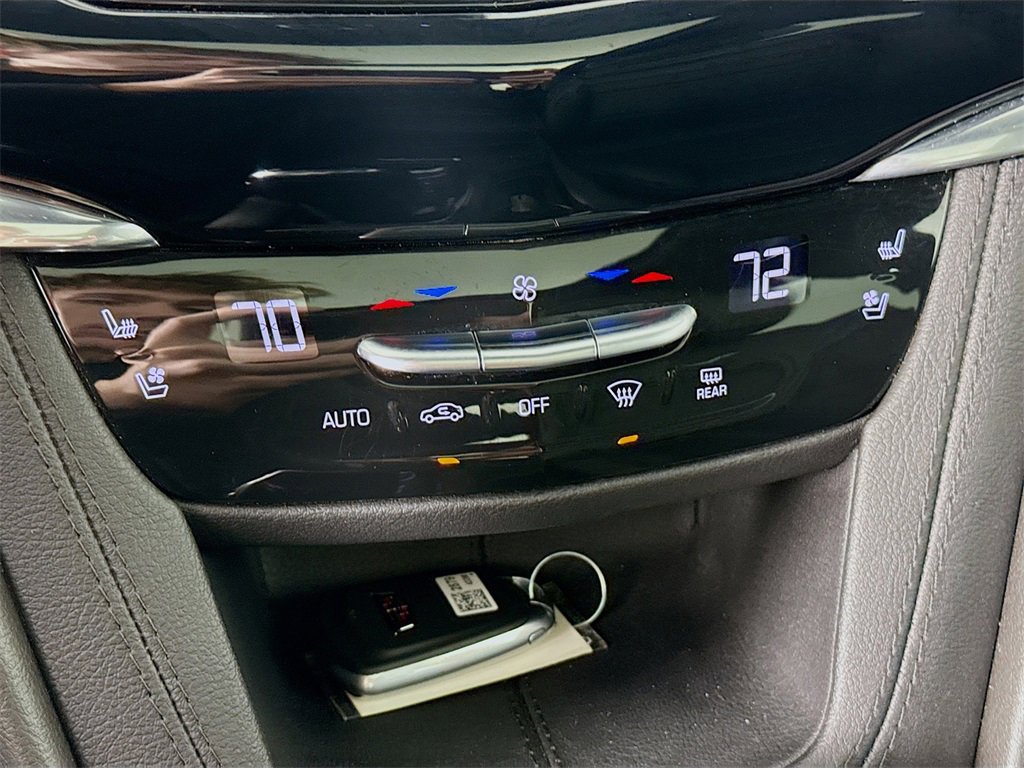 Used 2020 Cadillac XT6 Premium Luxury w/ Platinum Package image 17