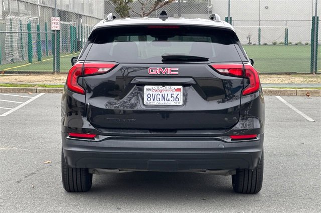 Used 2020 GMC Terrain SLE w/ Elevation Edition image 5