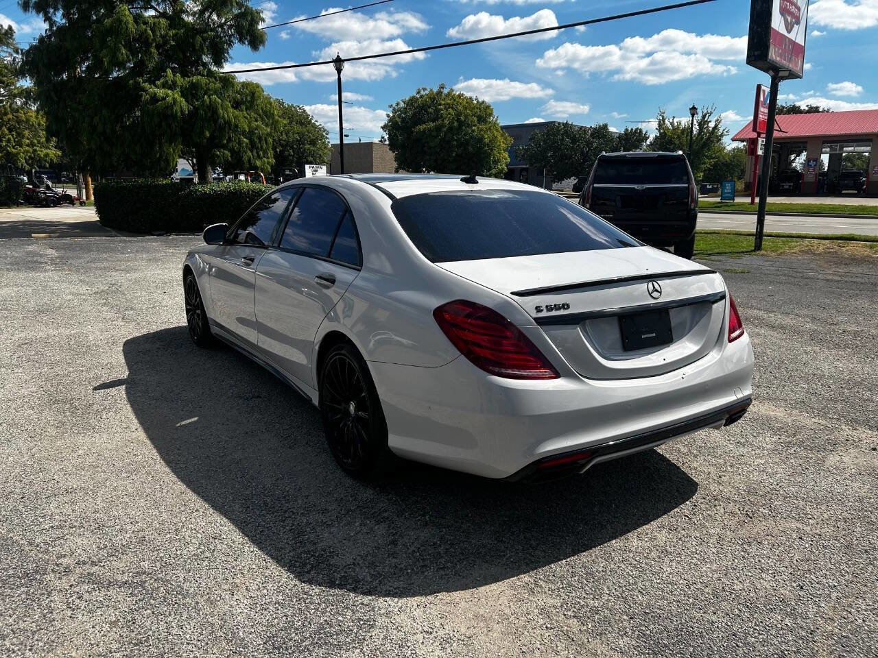 Used 2017 Mercedes-Benz S 550 Sedan image 7