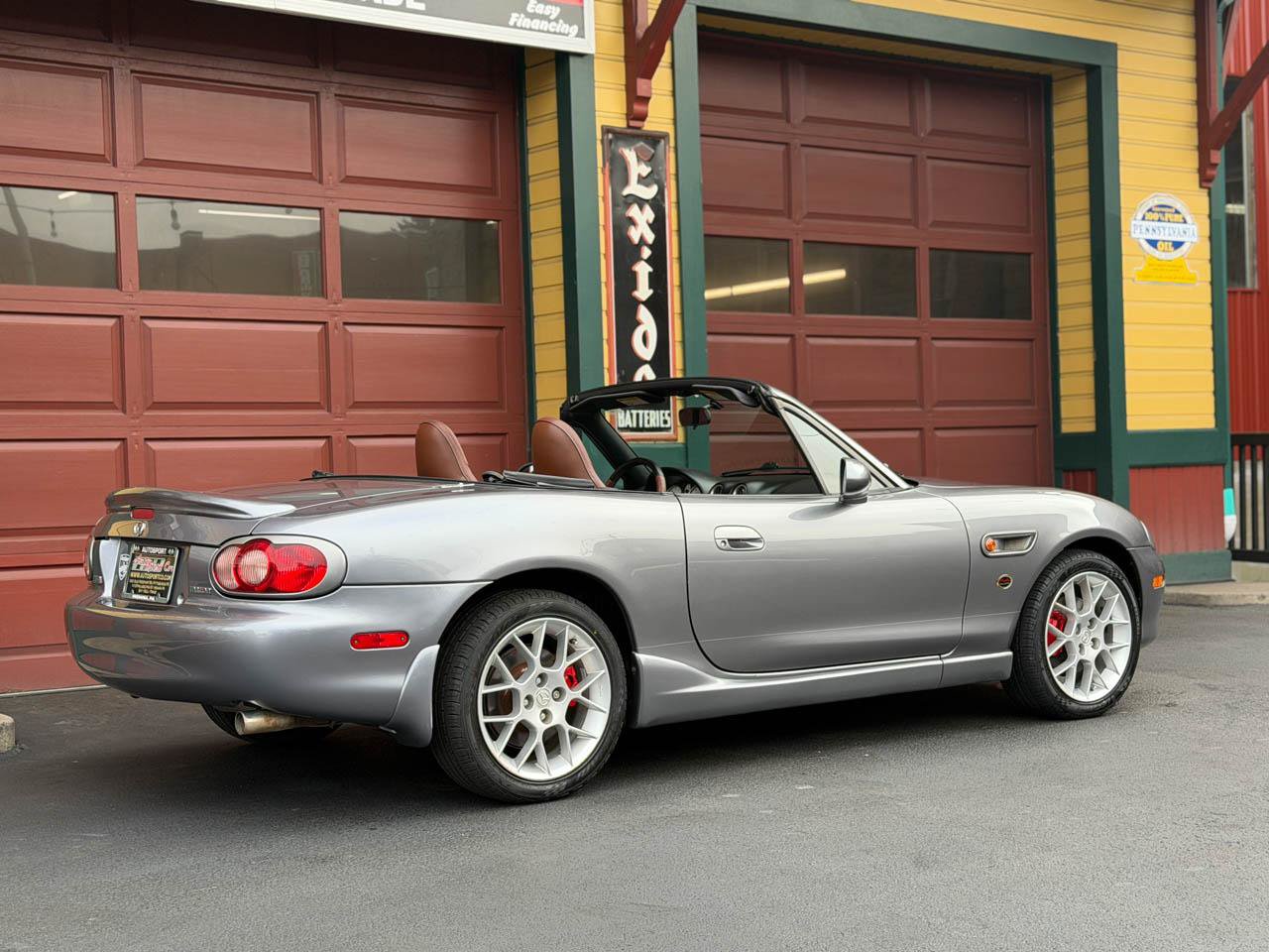 Used 2002 MAZDA MX-5 Miata SE RWD image 11