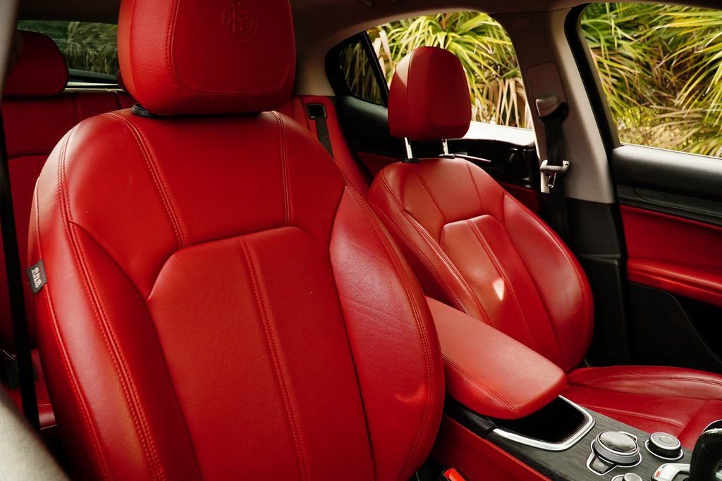 Used 2021 Alfa Romeo Stelvio Sprint w/ Sun & Sound Package image 11