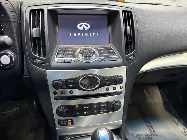 Used 2014 INFINITI Q60 Journey w/ Premium Package image 17