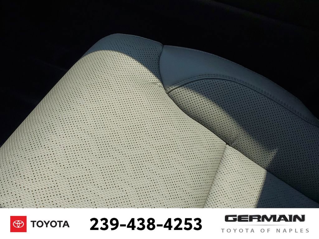 Used 2025 Toyota Tundra Limited image 29