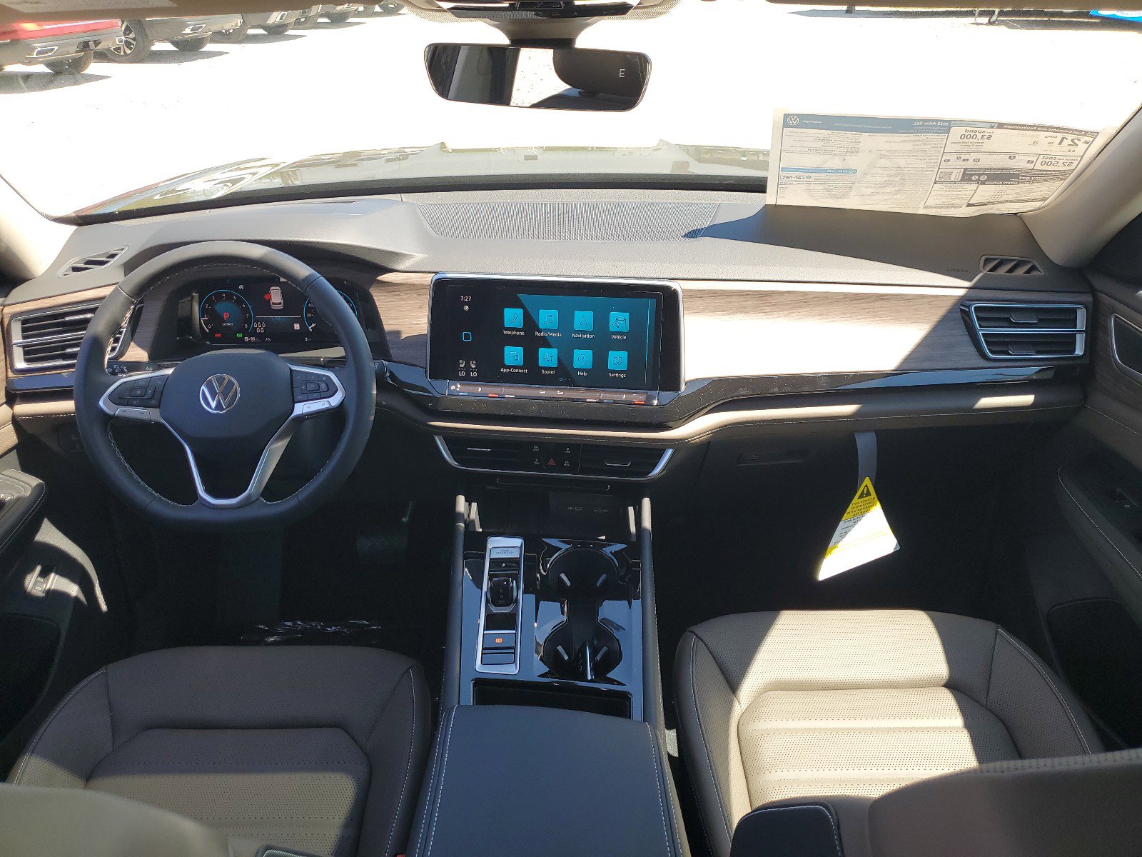 New 2025 Volkswagen Atlas SEL image 16