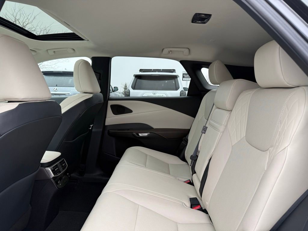 Certified 2024 Lexus RX 350 Premium w/ Accessory Package (Z1) image 16