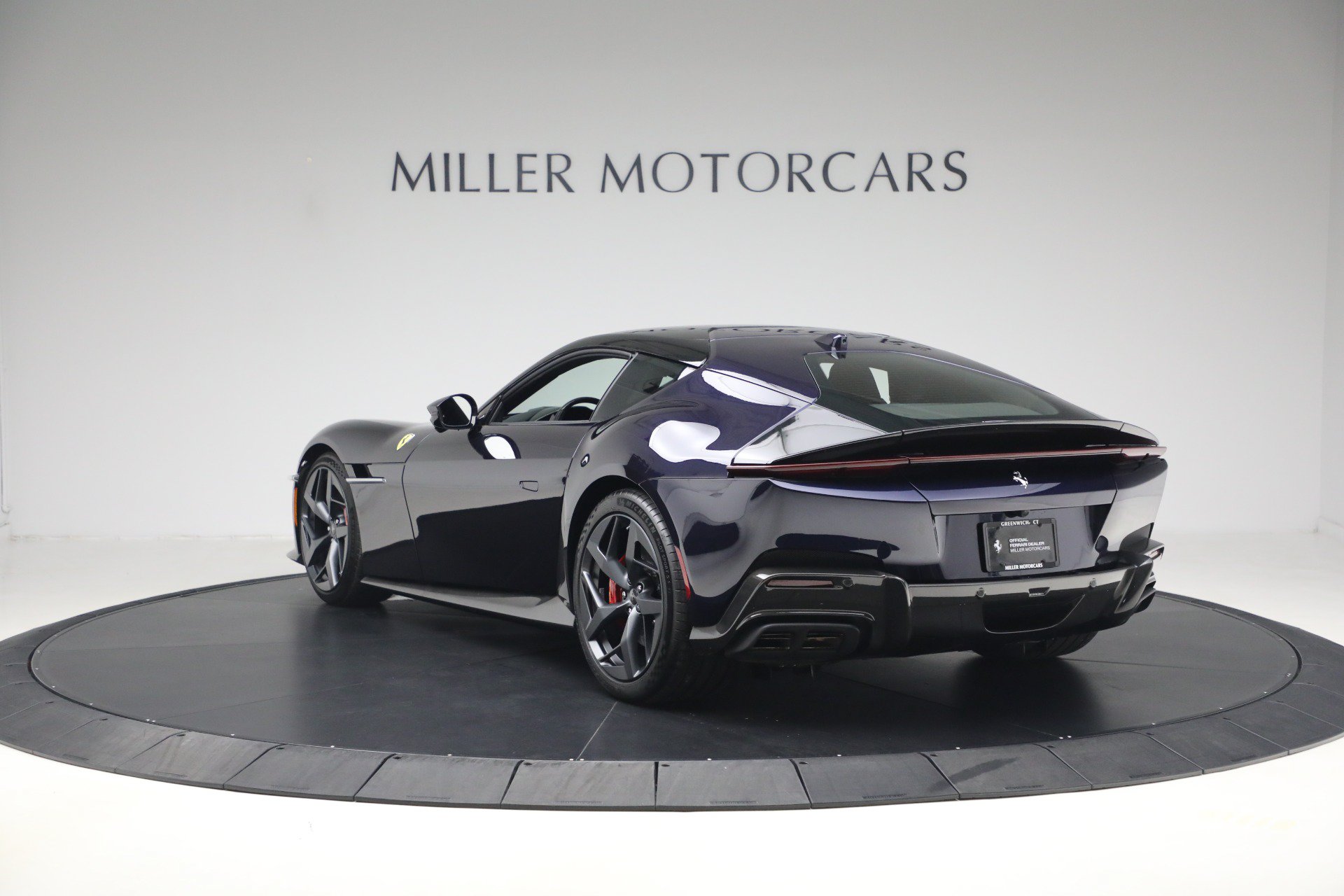 Used 2025 Ferrari 12Cilindri RWD image 6